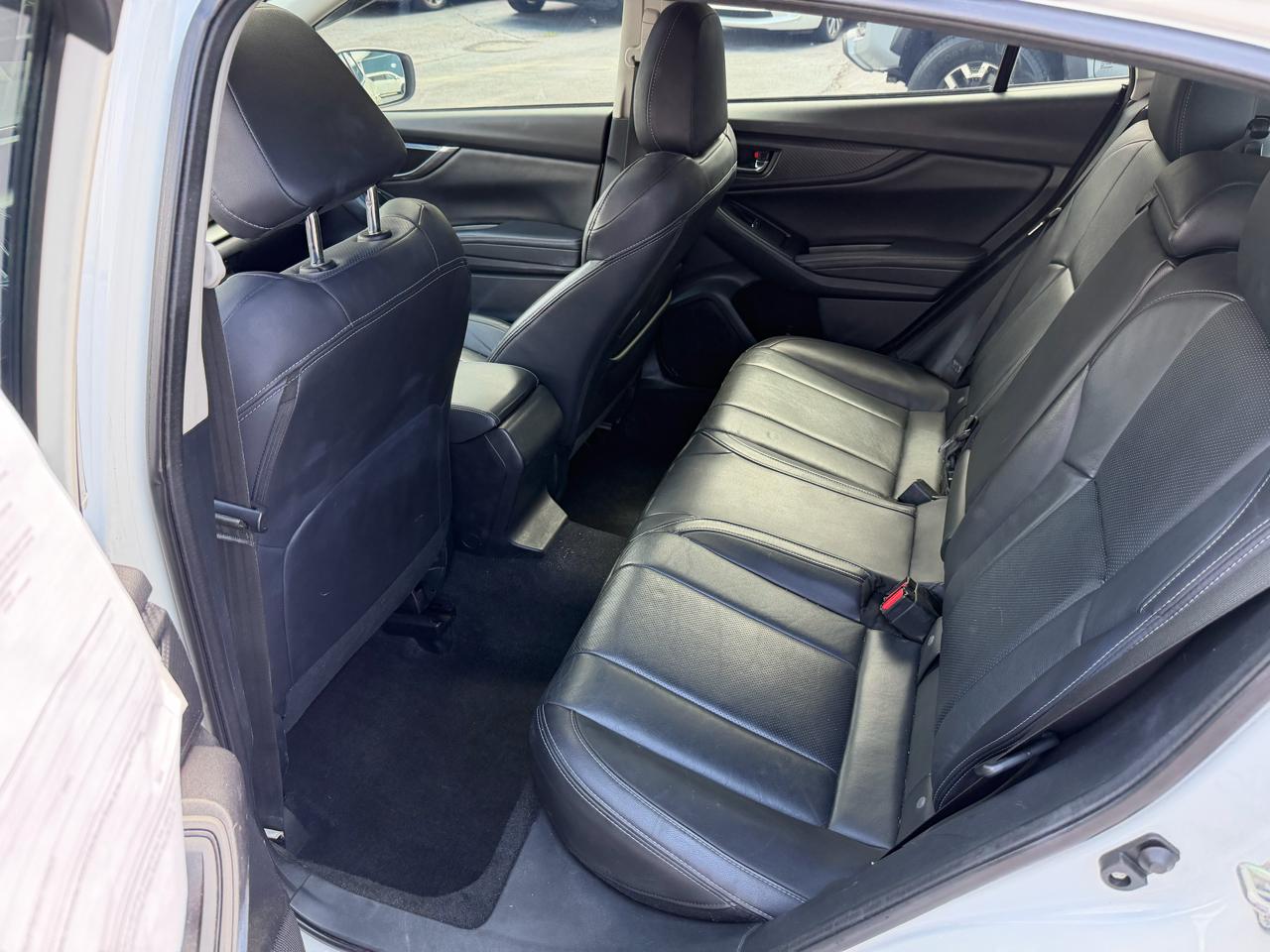 Subaru Impreza 2.0i Limited 5-door CVT 2017