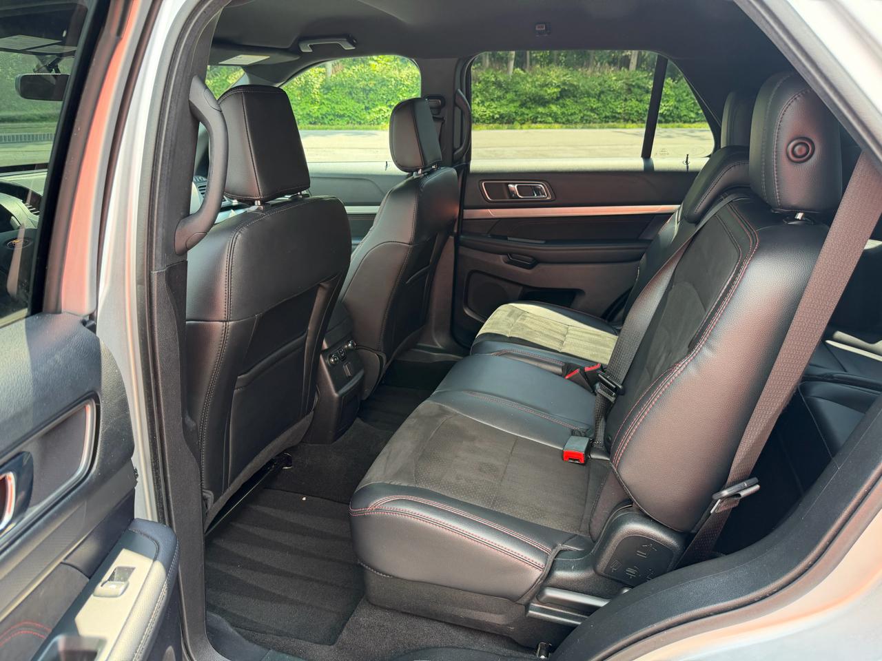 Ford Explorer 4dr Wagon XLT 2019