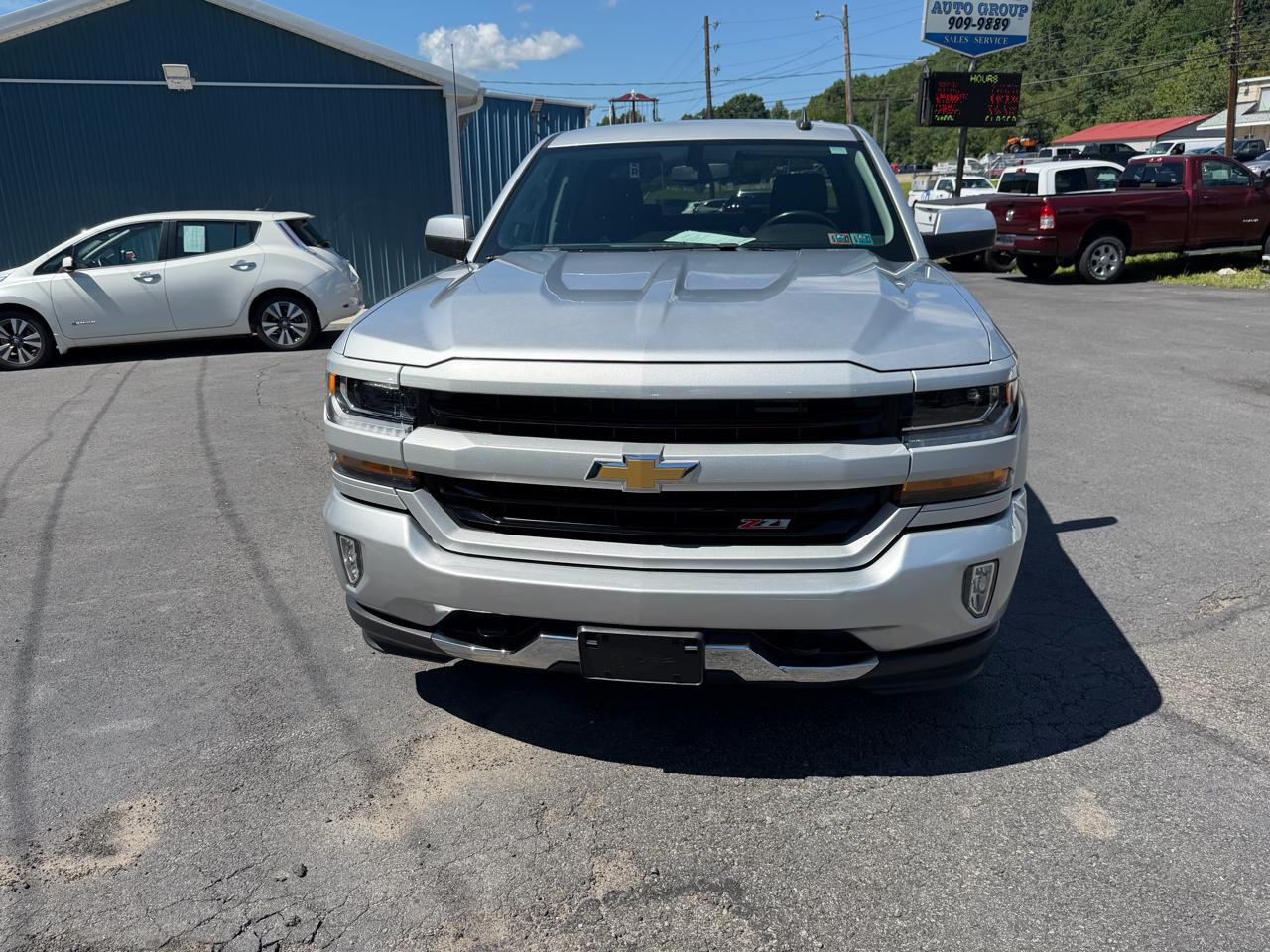 Chevrolet Silverado 1500 4WD Crew Cab 143.5" LT w/2LT 2018