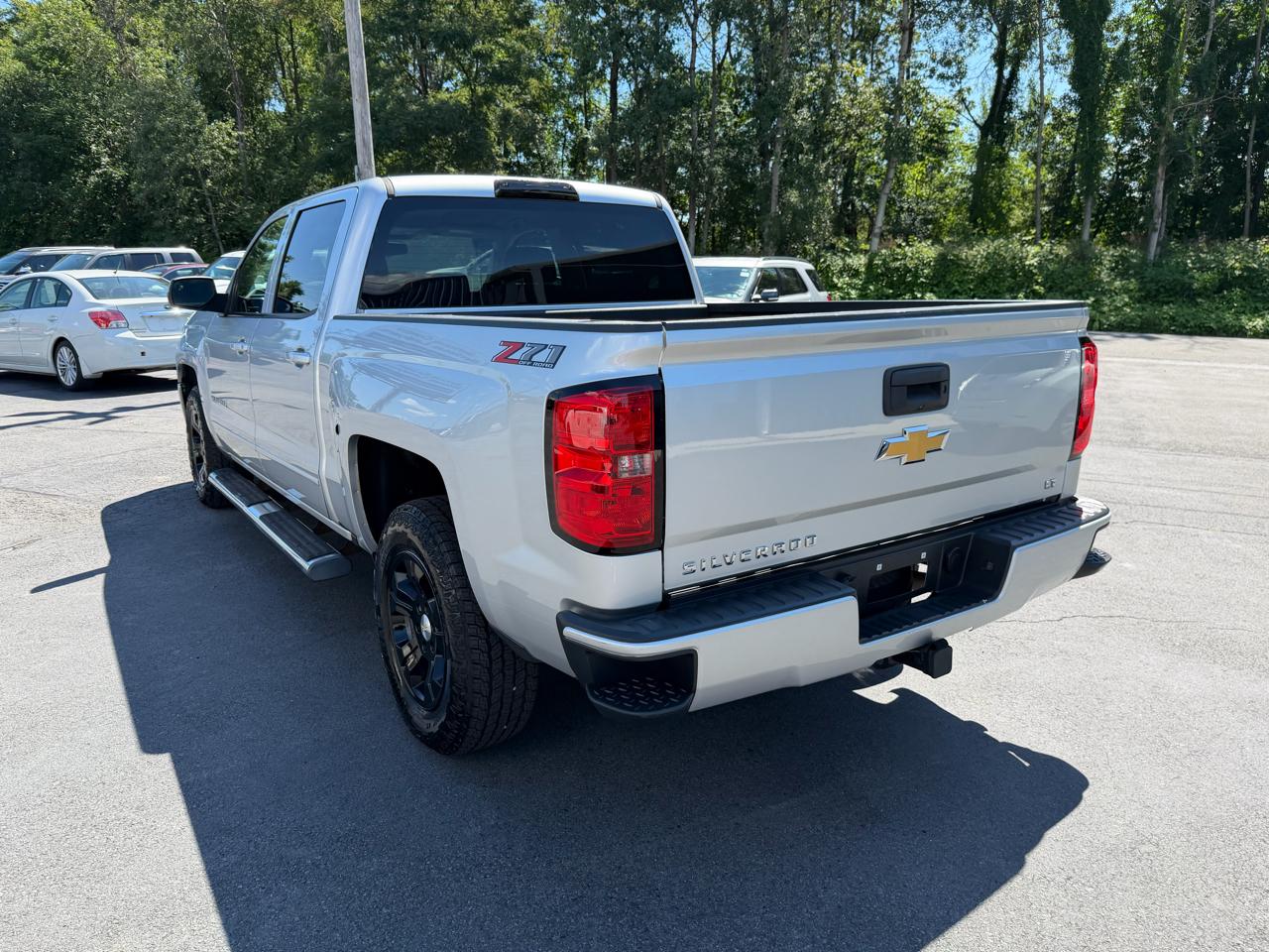 Chevrolet Silverado 1500 4WD Crew Cab 143.5" LT w/2LT 2018