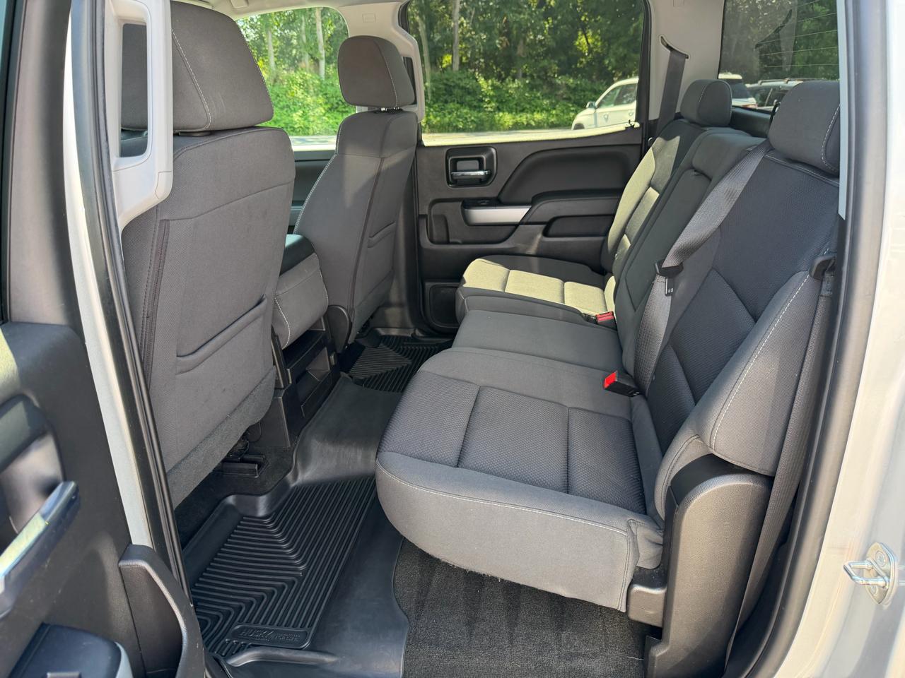 Chevrolet Silverado 1500 4WD Crew Cab 143.5" LT w/2LT 2018
