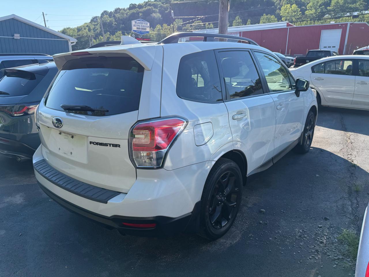 Subaru Forester 2.5i Premium Black Edition w/EyeSight CVT 2018