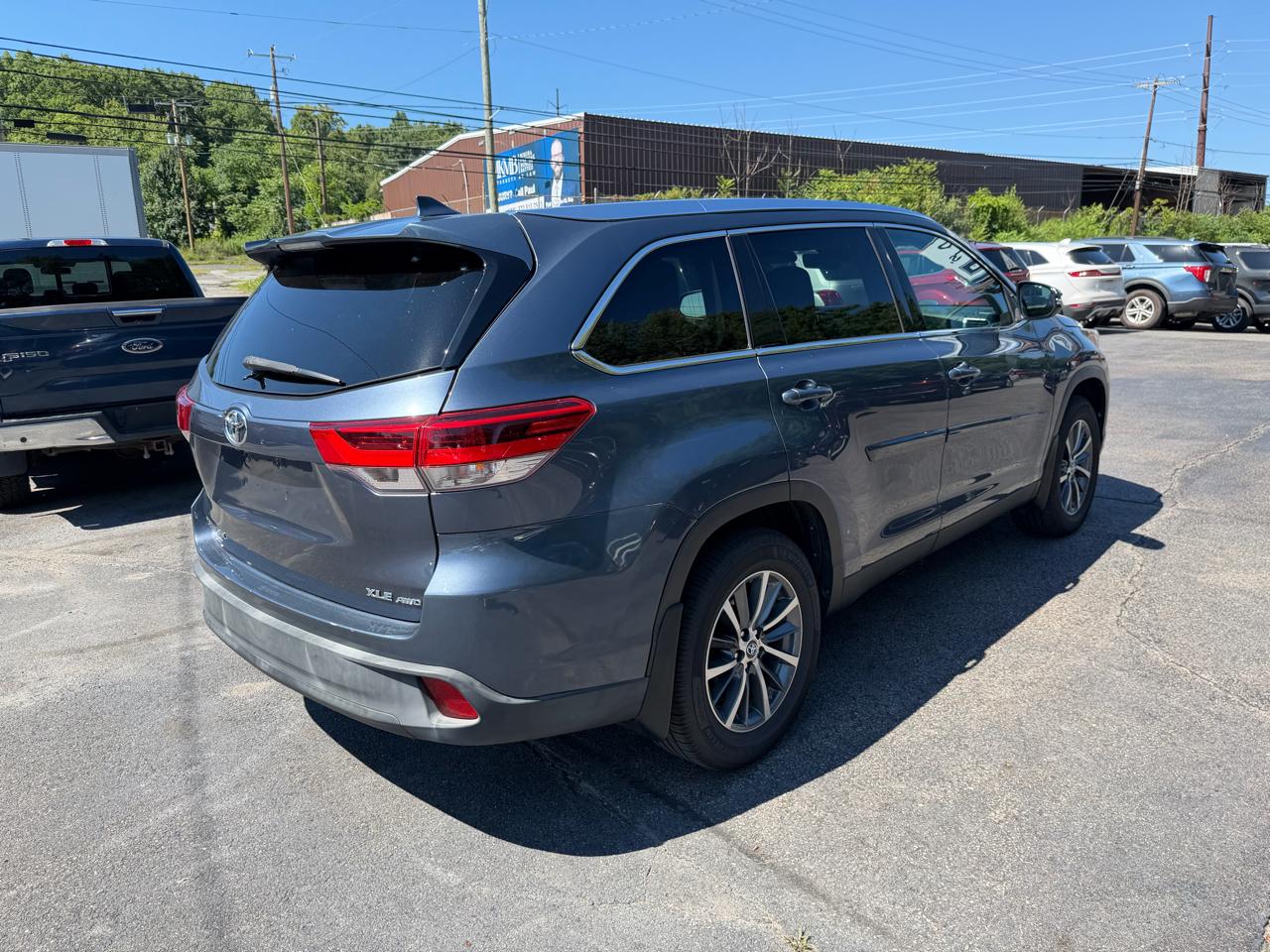 Toyota Highlander XLE V6 AWD (Natl) 2019