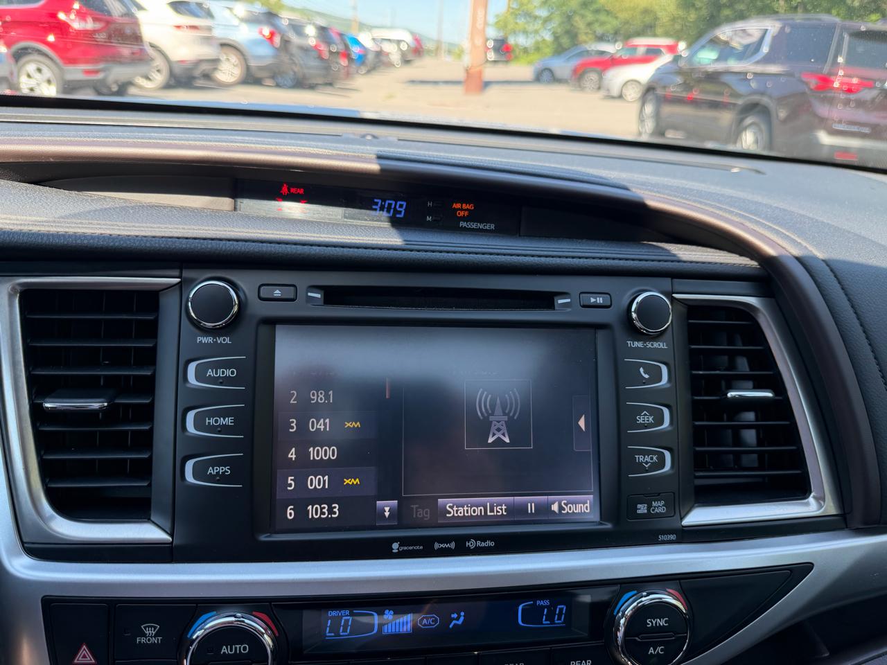 Toyota Highlander XLE V6 AWD (Natl) 2019