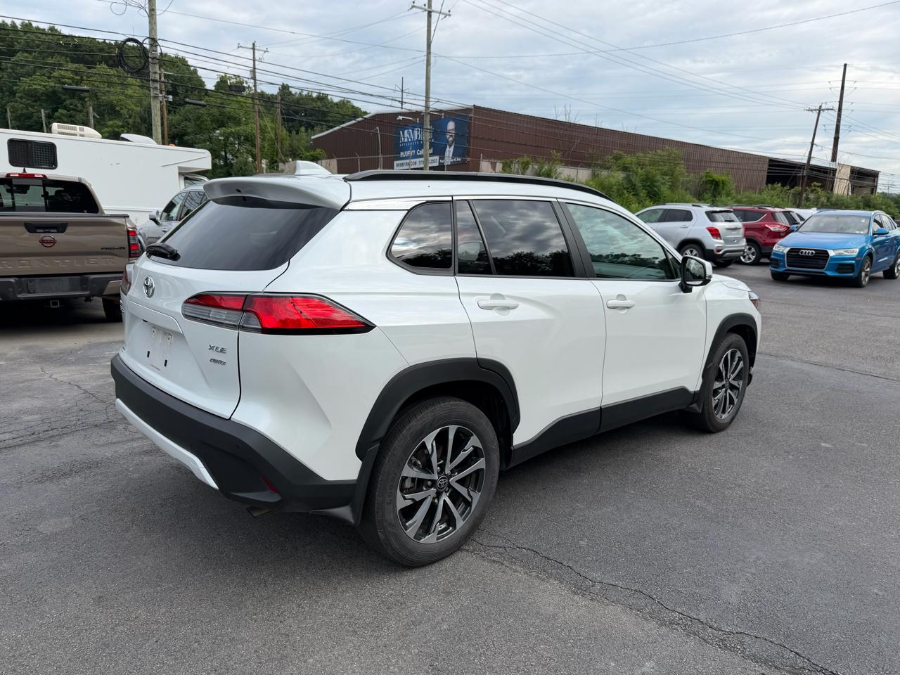 Toyota Corolla Cross XLE 4WD (Natl) 2024