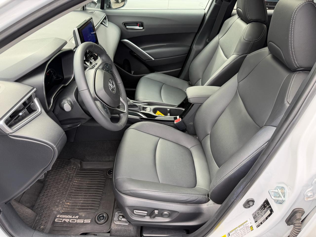 Toyota Corolla Cross XLE 4WD (Natl) 2024