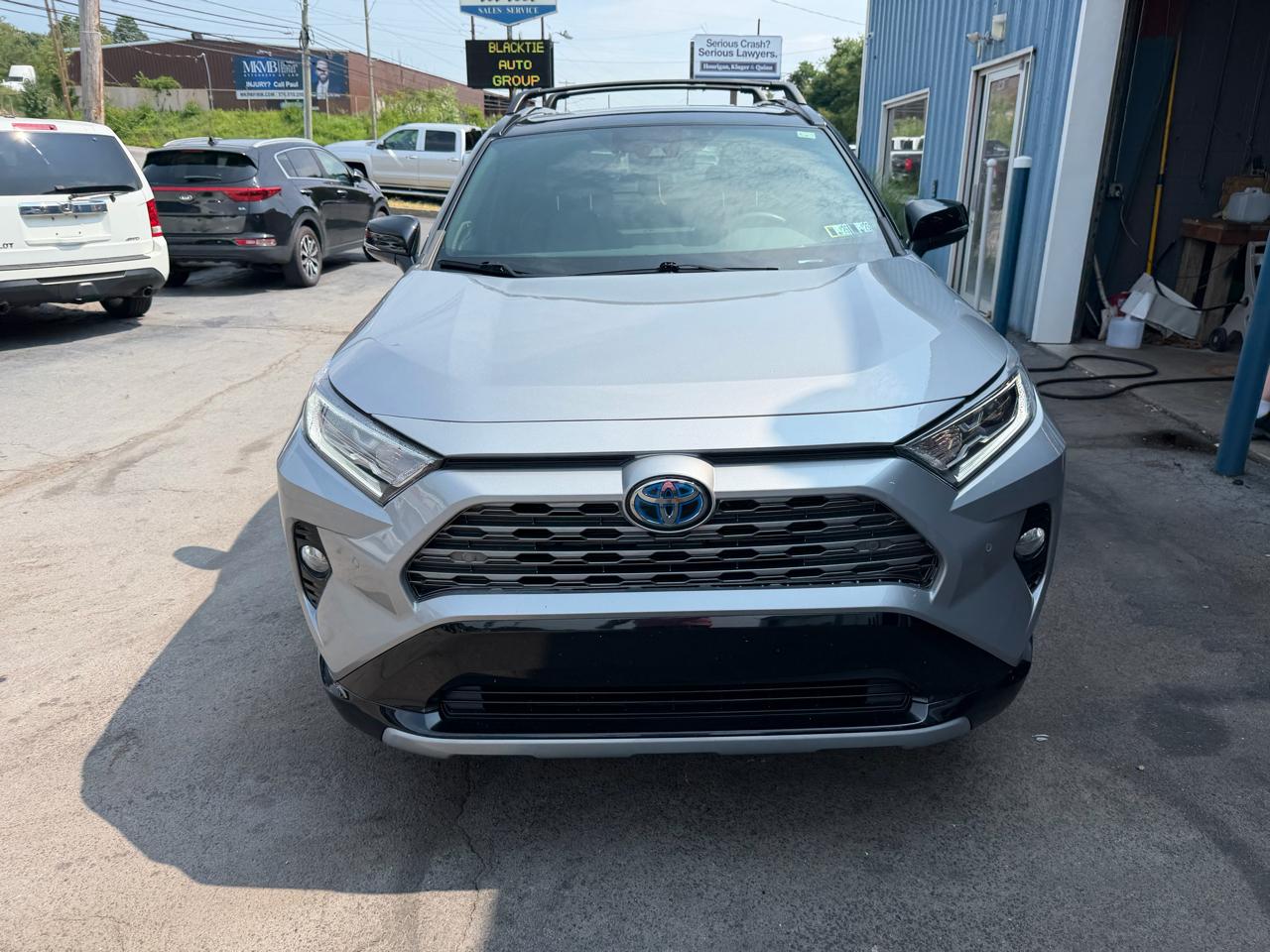 Toyota RAV4 Hybrid XSE AWD (Natl) 2020