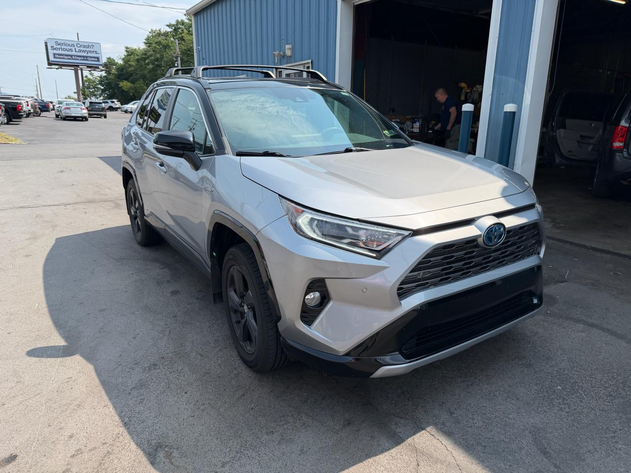 Toyota RAV4 Hybrid XSE AWD (Natl) 2020