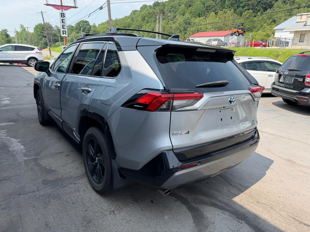 Toyota RAV4 Hybrid XSE AWD (Natl) 2020