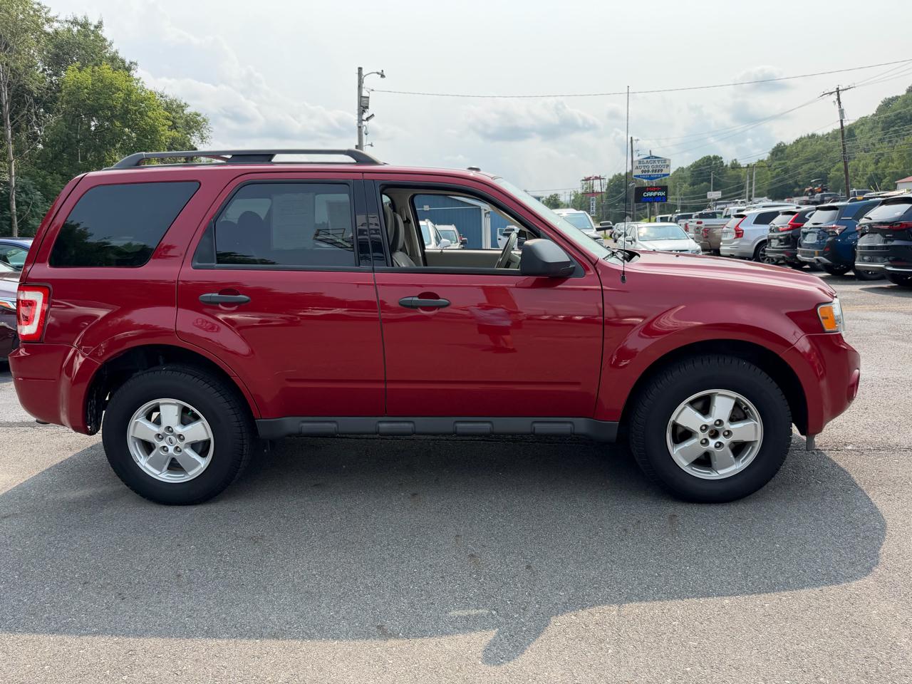 Ford Escape FWD 4dr XLT 2010