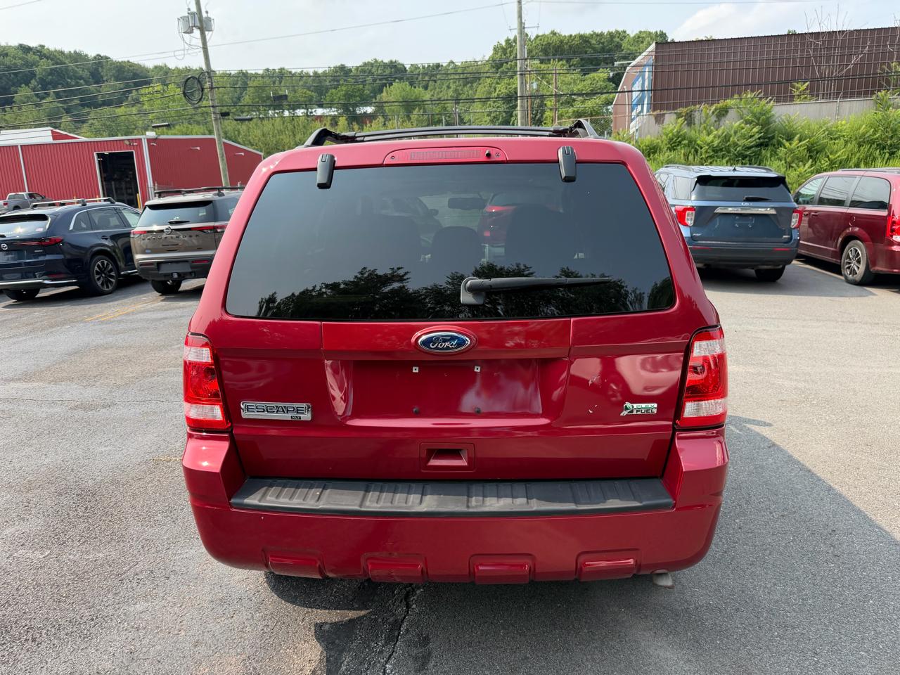Ford Escape FWD 4dr XLT 2010