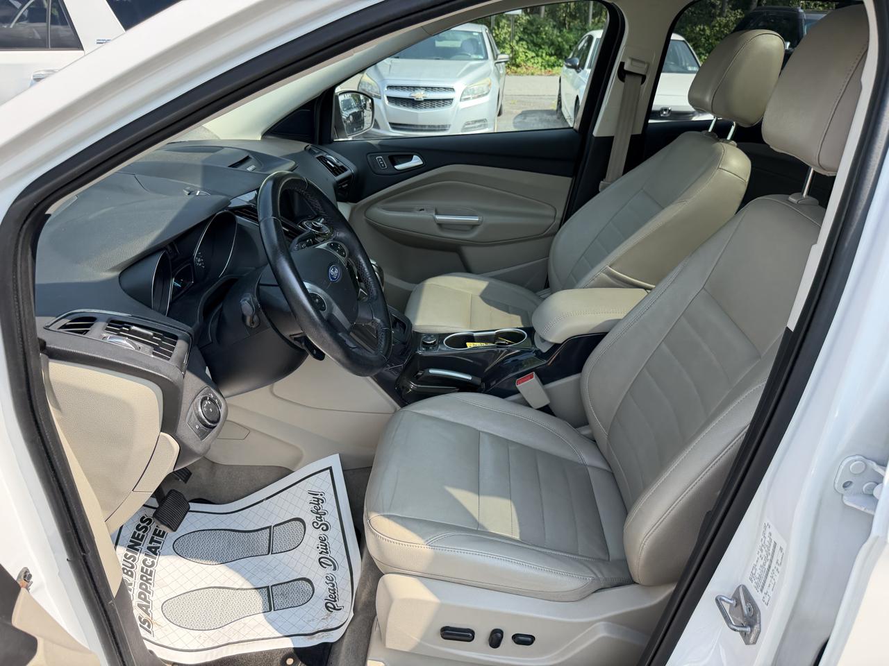 Ford Escape 4WD 4dr Titanium 2014