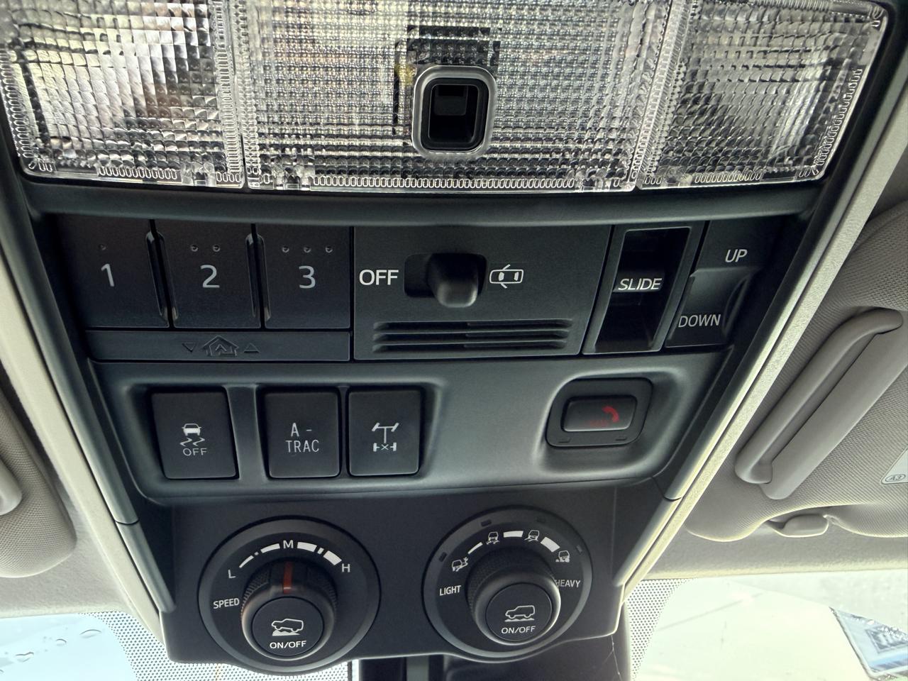 Toyota 4Runner TRD Off Road Premium 4WD (Natl) 2023