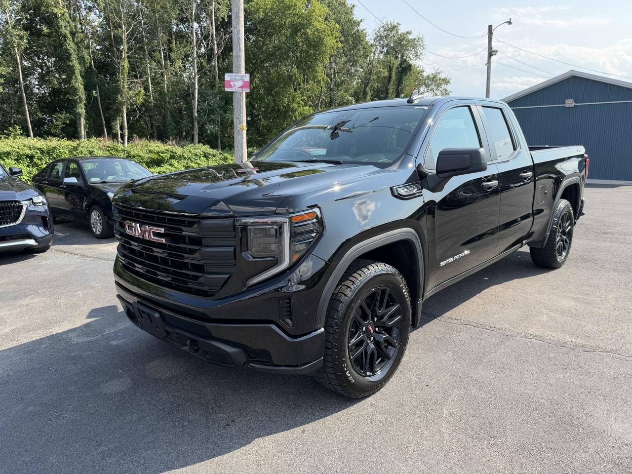 2023 GMC Sierra 1500 4WD Double Cab 147" Pro