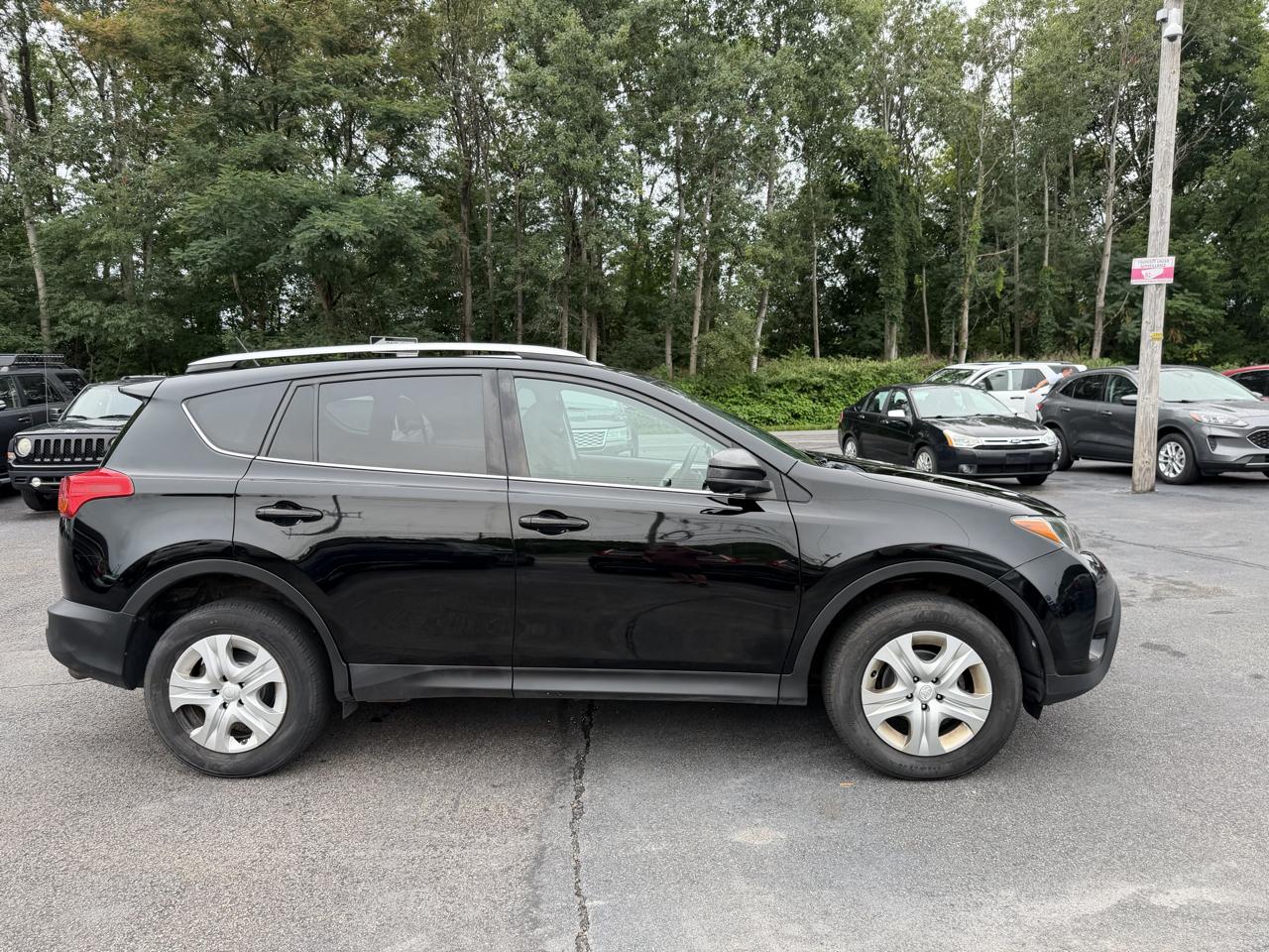 Toyota RAV4 AWD 4dr LE (Natl) 2014