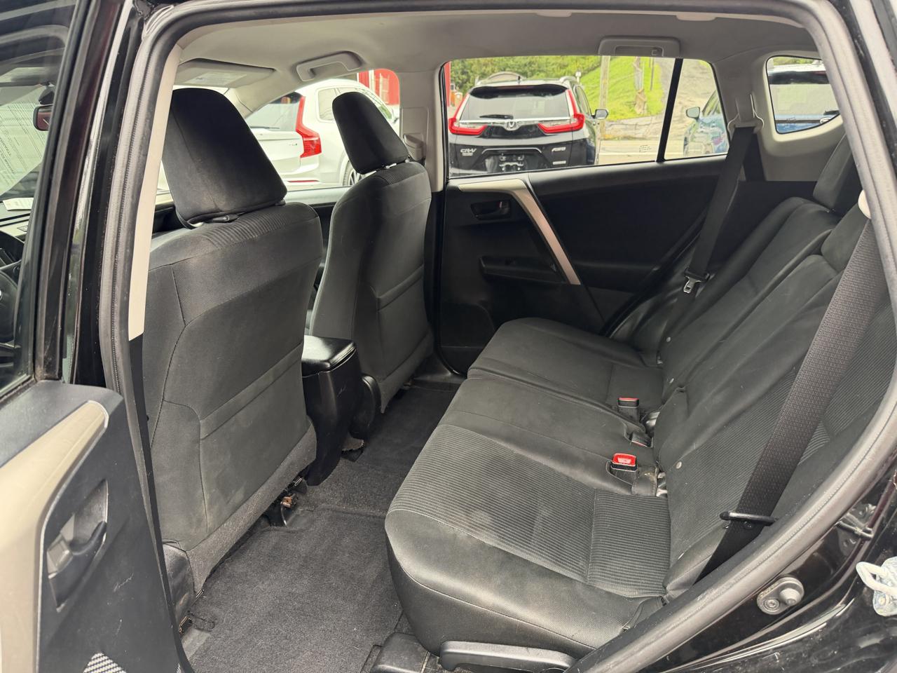 Toyota RAV4 AWD 4dr LE (Natl) 2014