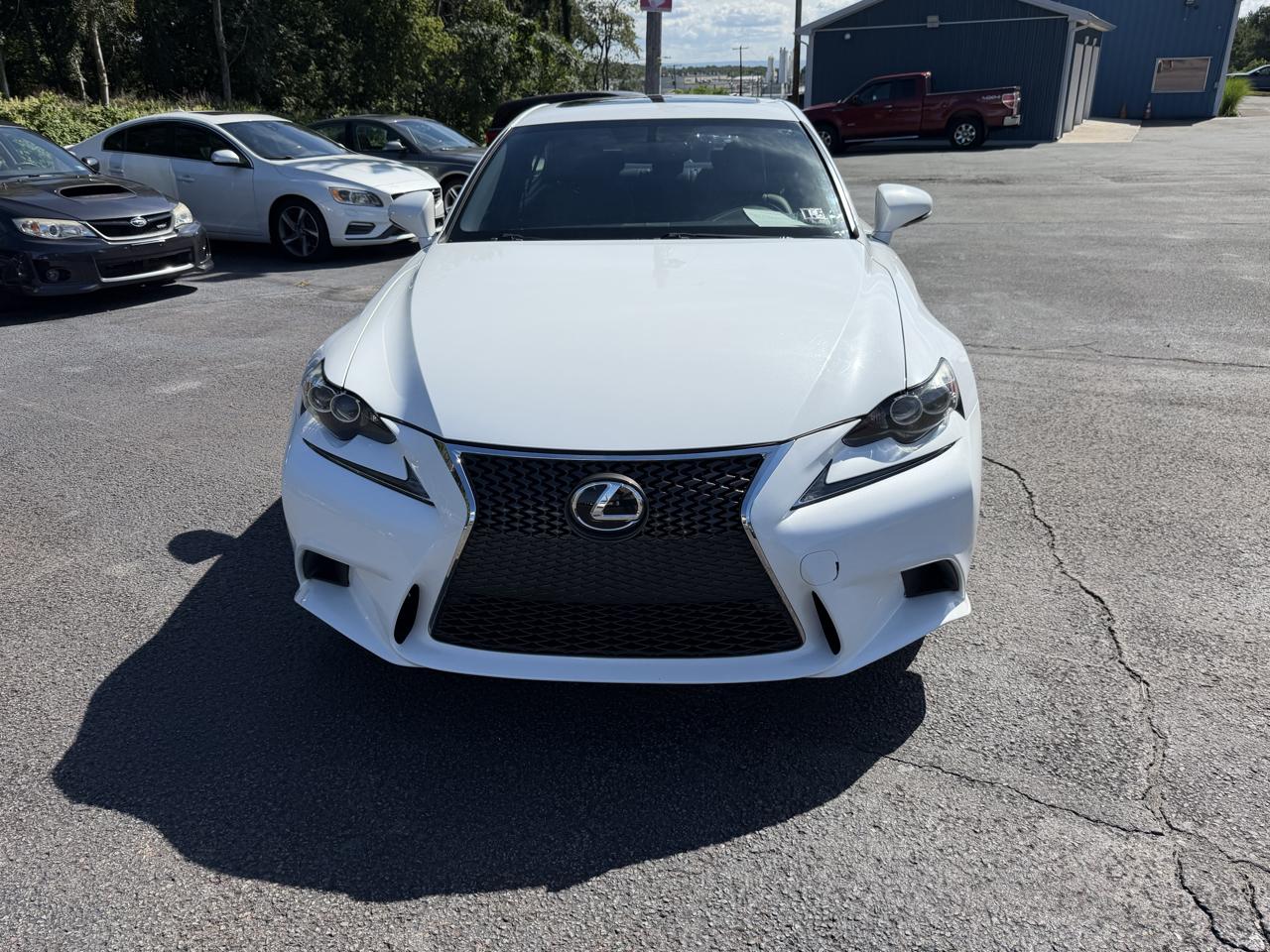 Lexus IS 300 4dr Sdn AWD 2016