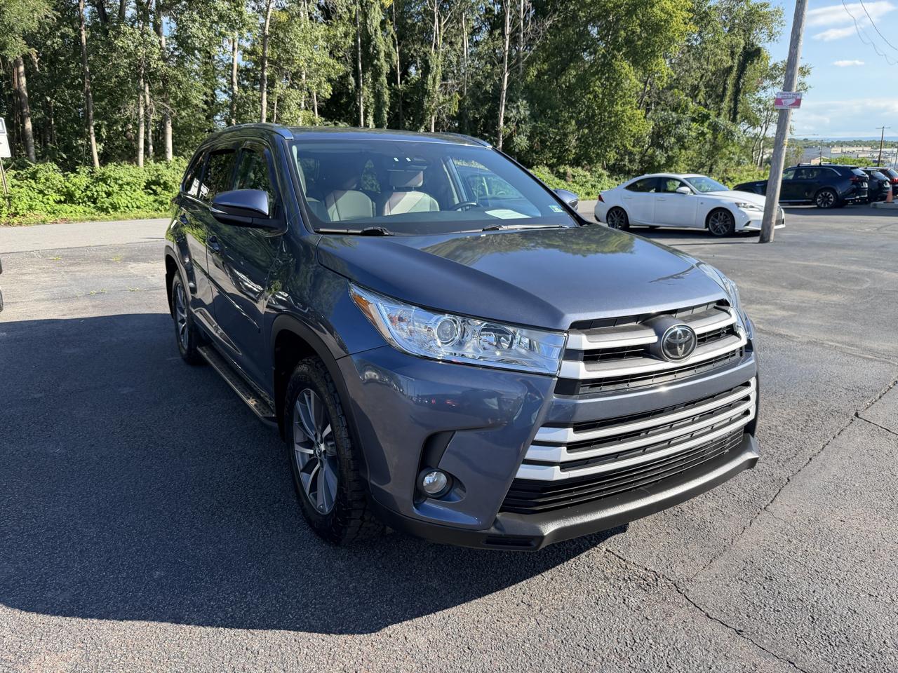 Toyota Highlander XLE V6 AWD (Natl) 2018