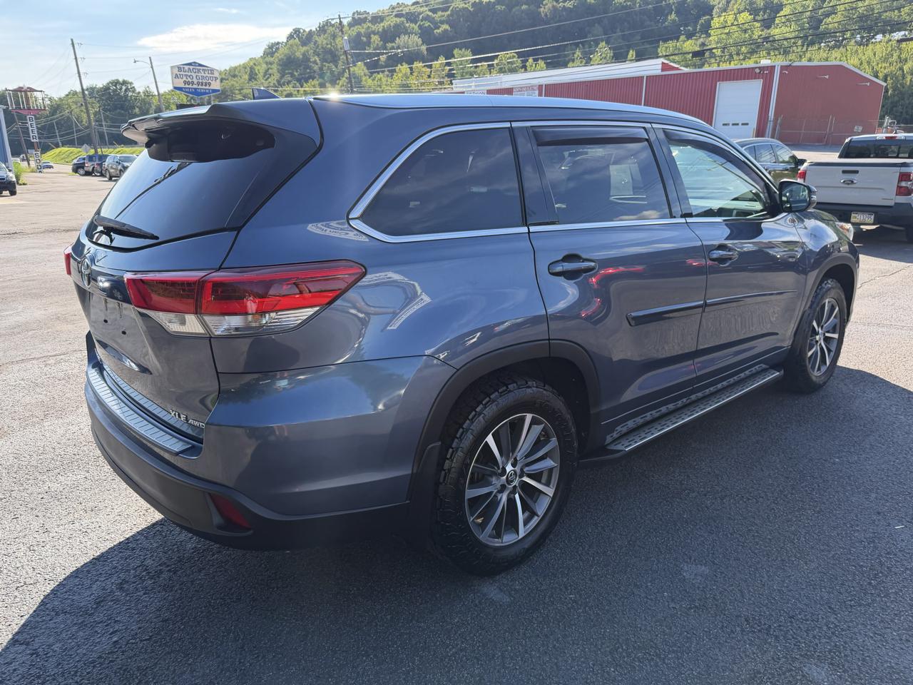 Toyota Highlander XLE V6 AWD (Natl) 2018