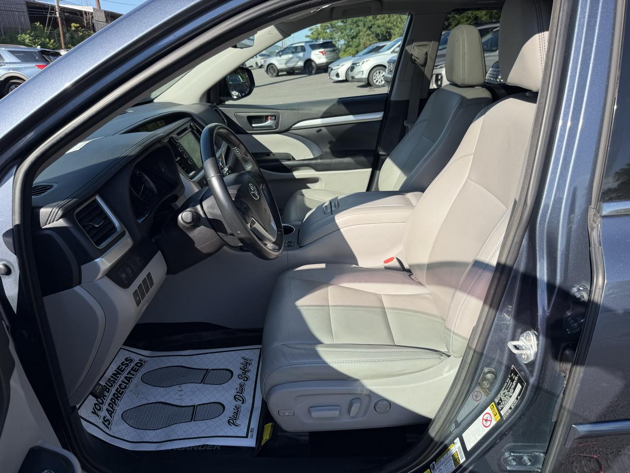 Toyota Highlander XLE V6 AWD (Natl) 2018