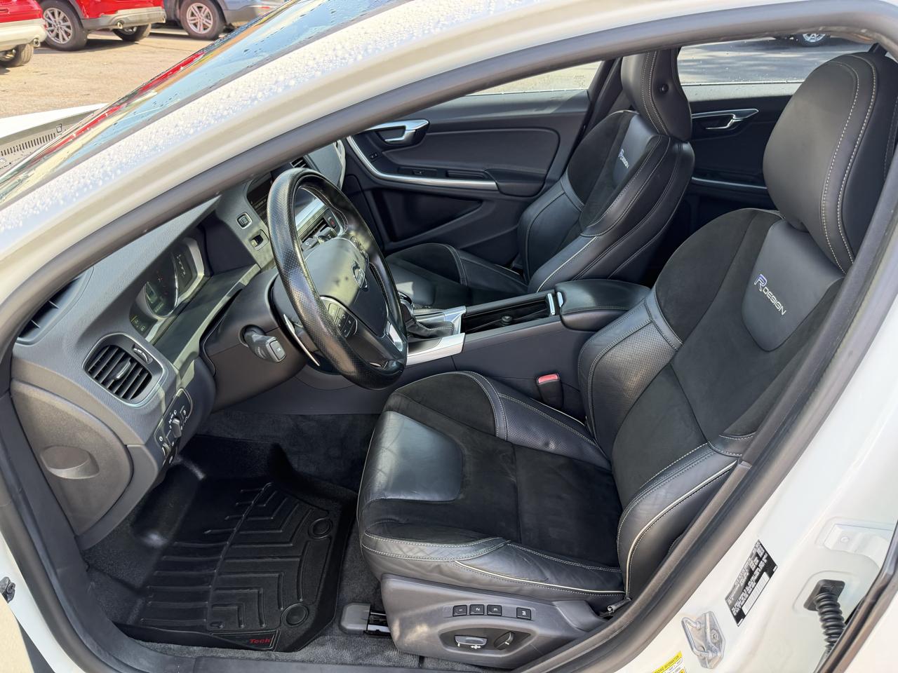 Volvo S60 4dr Sdn T6 R-Design AWD 2015