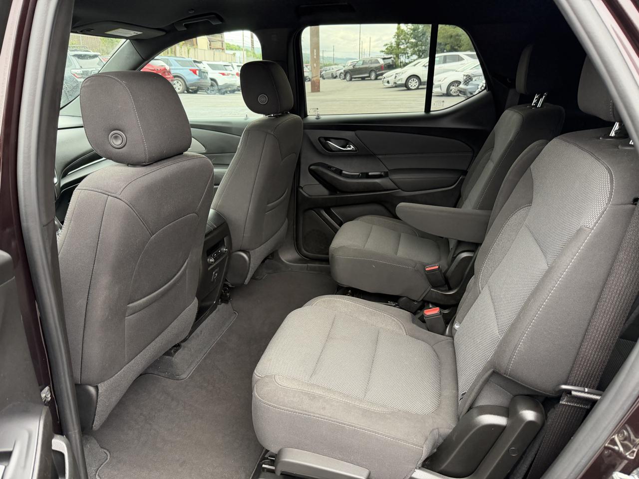 Chevrolet Traverse AWD 4dr LT Cloth w/1LT 2023