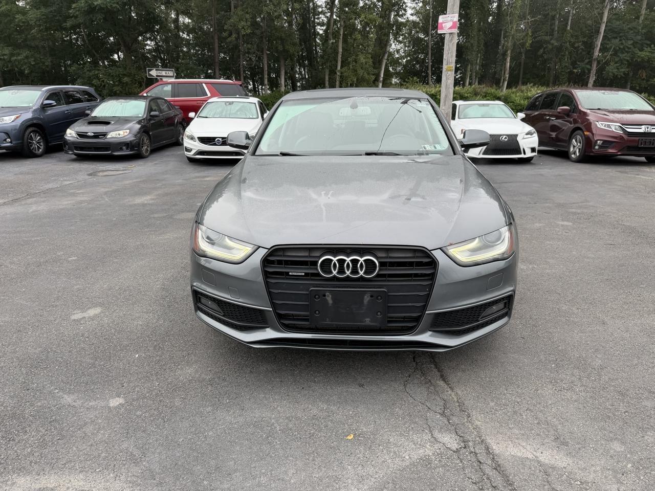 Audi A4 2.0T Premium quattro Sedan 2016