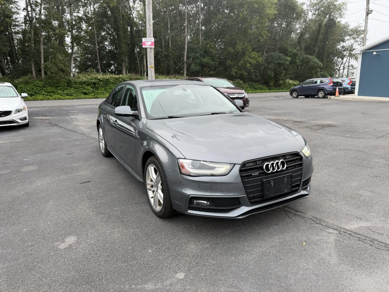 Audi A4 2.0T Premium quattro Sedan 2016