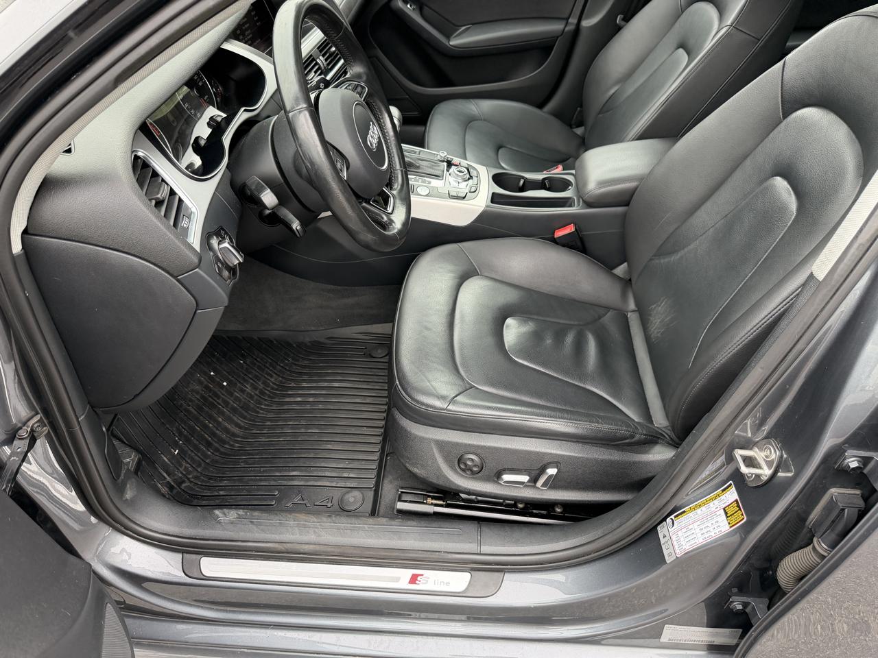 Audi A4 2.0T Premium quattro Sedan 2016