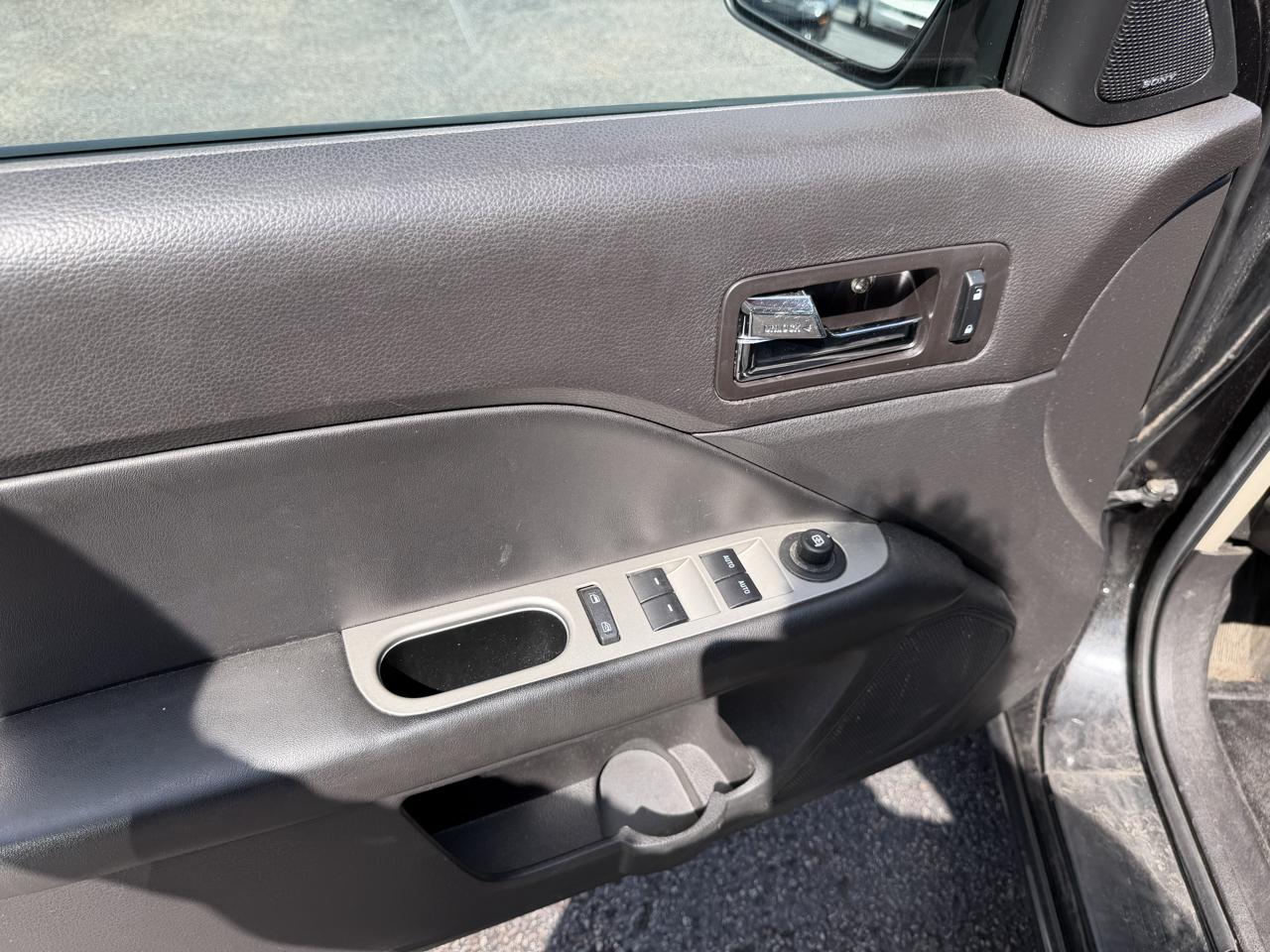 Ford Fusion 4dr Sdn SEL AWD 2011