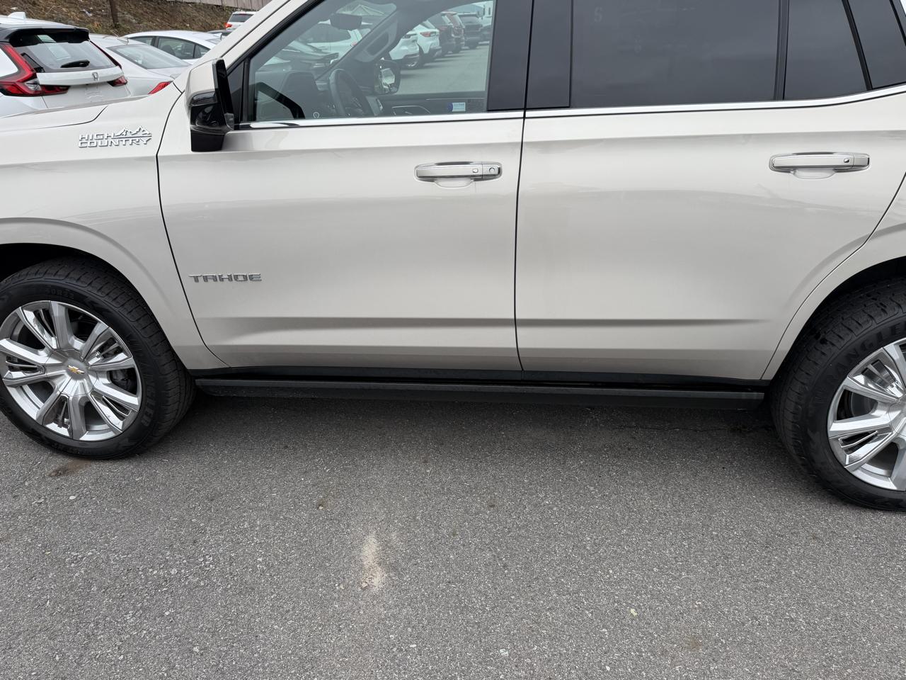 Chevrolet Tahoe 4WD 4dr High Country 2022