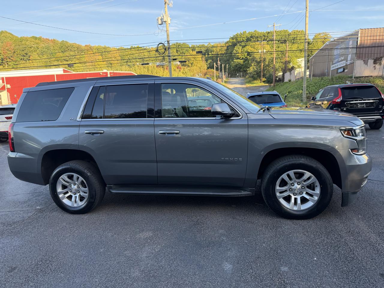 Chevrolet Tahoe photo 4
