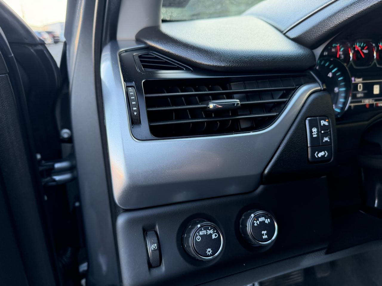 Chevrolet Tahoe photo 10