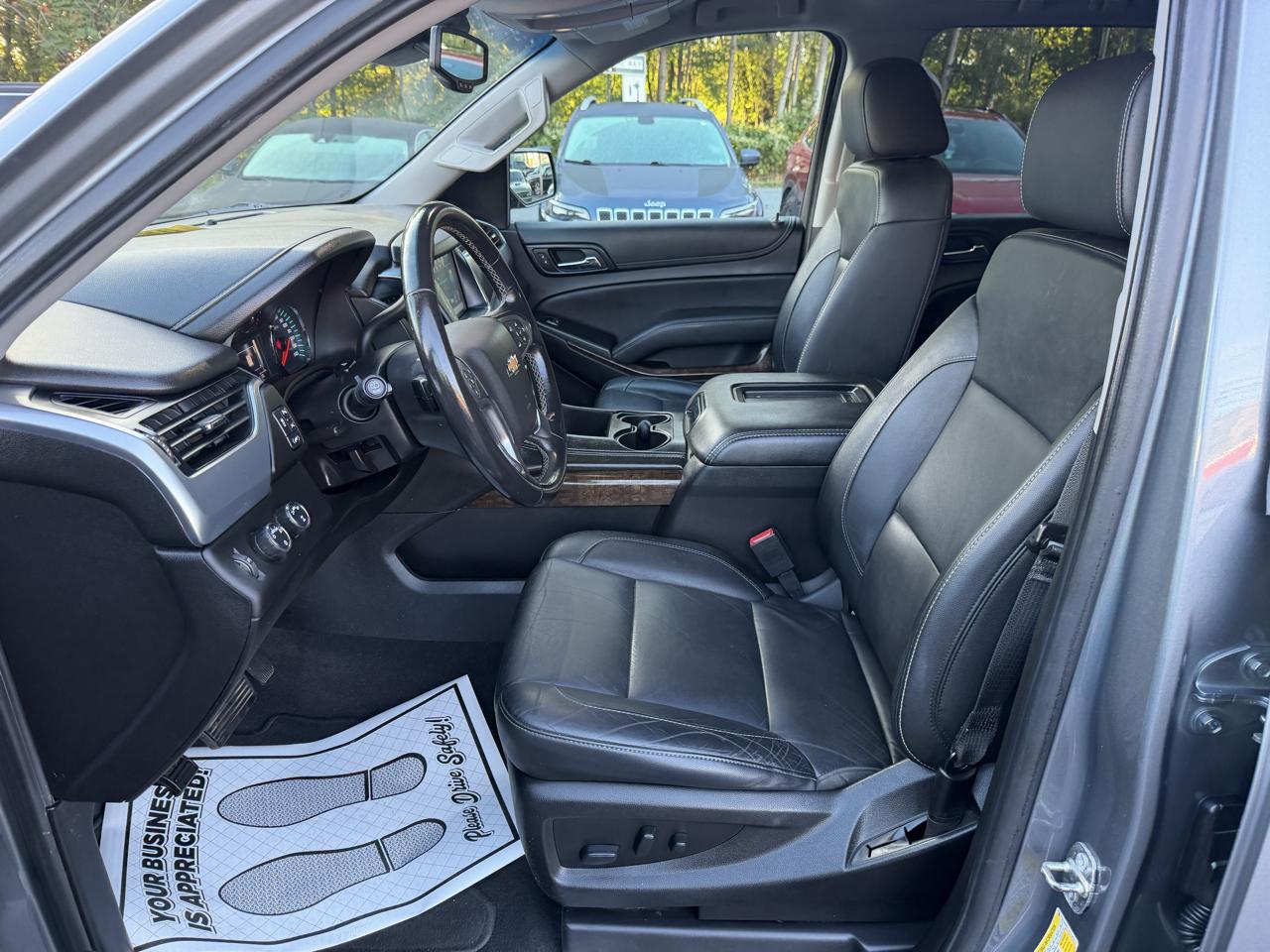 Chevrolet Tahoe photo 11