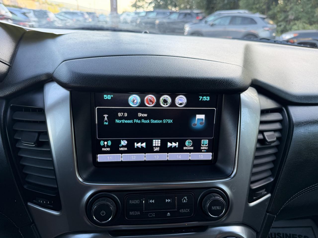 Chevrolet Tahoe photo 15