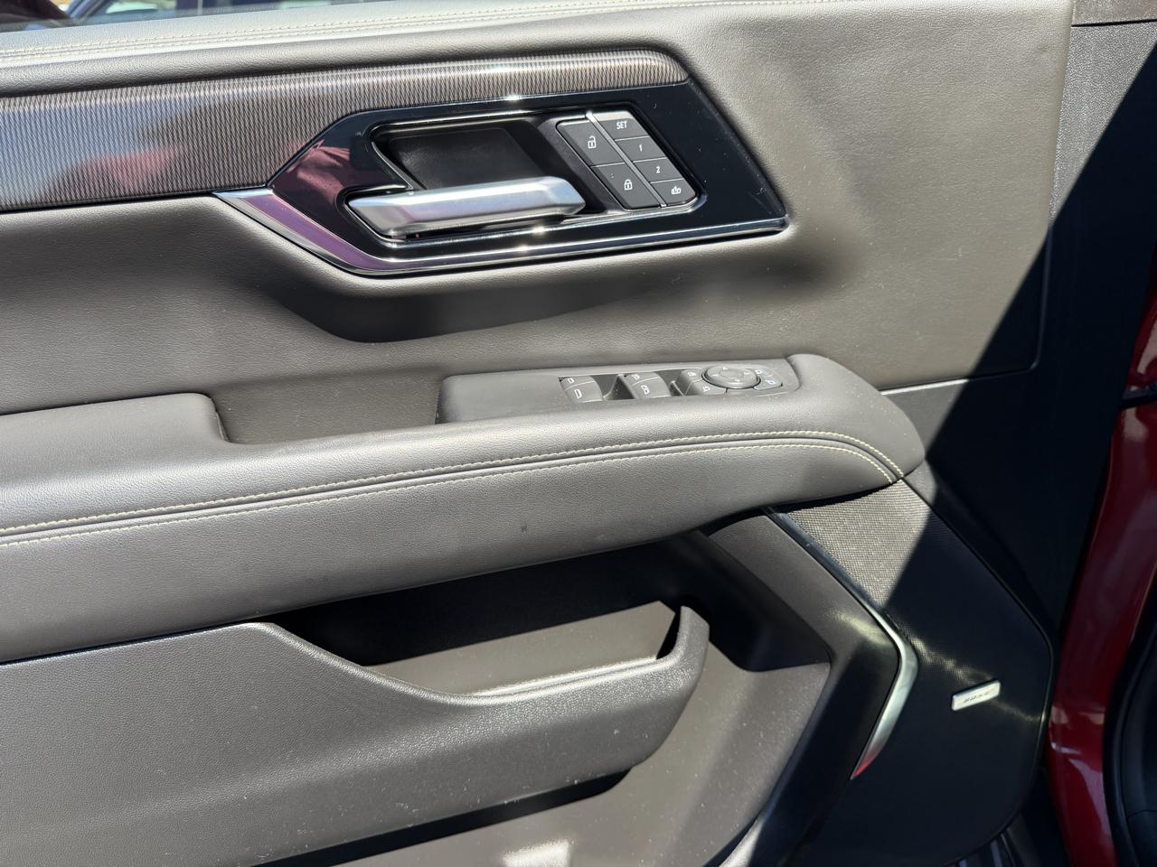 GMC Yukon XL 4WD 4dr Elevation 2025