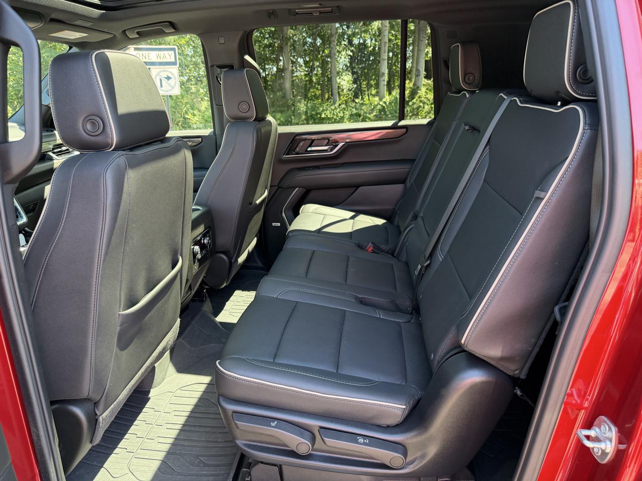 GMC Yukon XL 4WD 4dr Elevation 2025