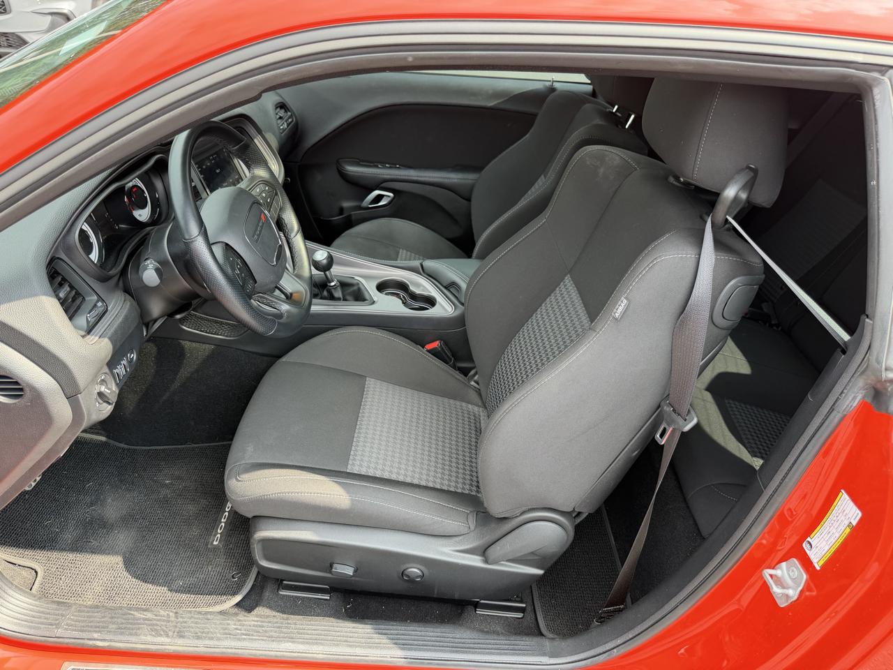 Dodge Challenger R/T RWD 2023