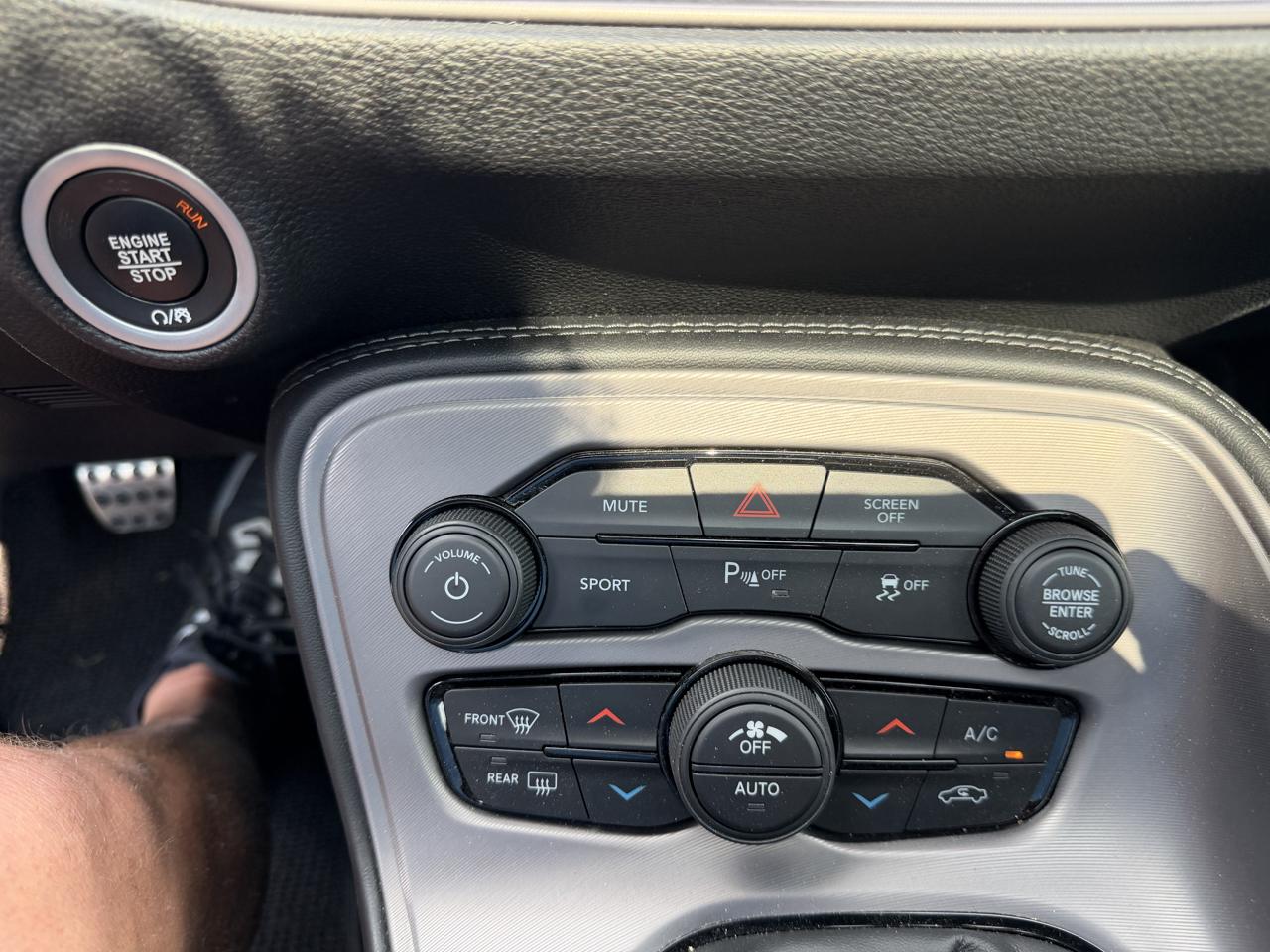 Dodge Challenger R/T RWD 2023