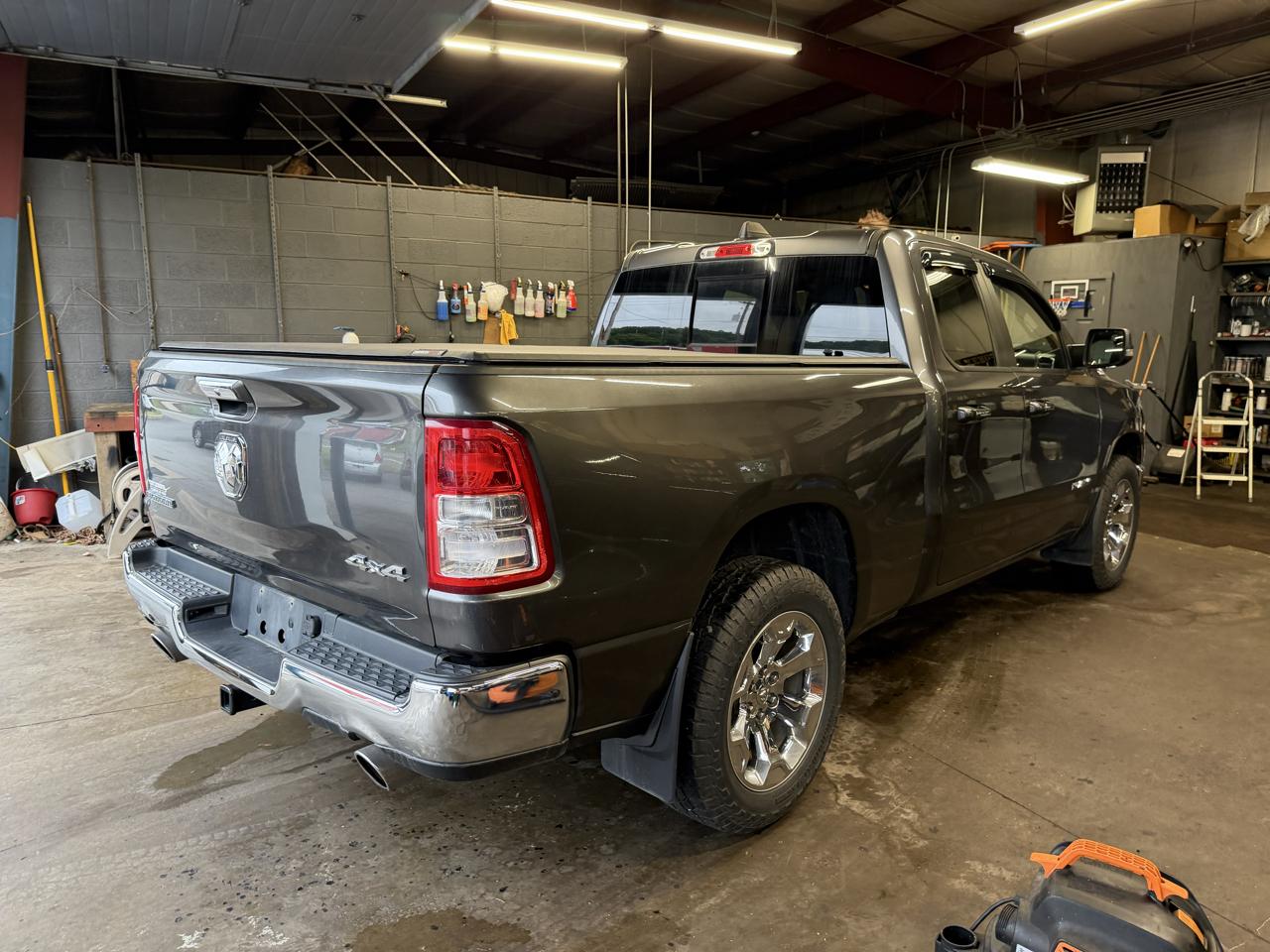 RAM 1500 Big Horn/Lone Star 4x4 Quad Cab 6'4" Box 2019