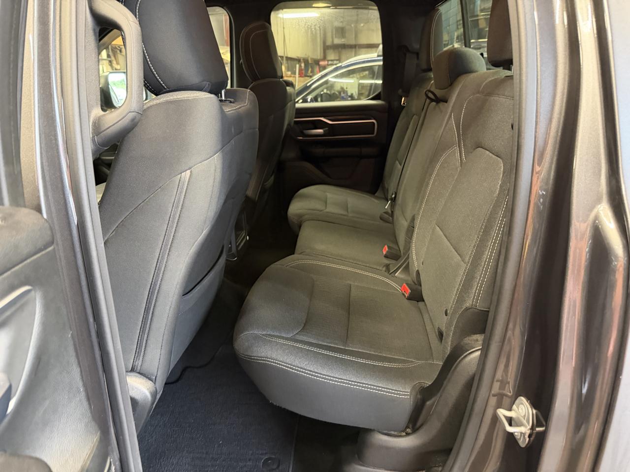 RAM 1500 Big Horn/Lone Star 4x4 Quad Cab 6'4" Box 2019