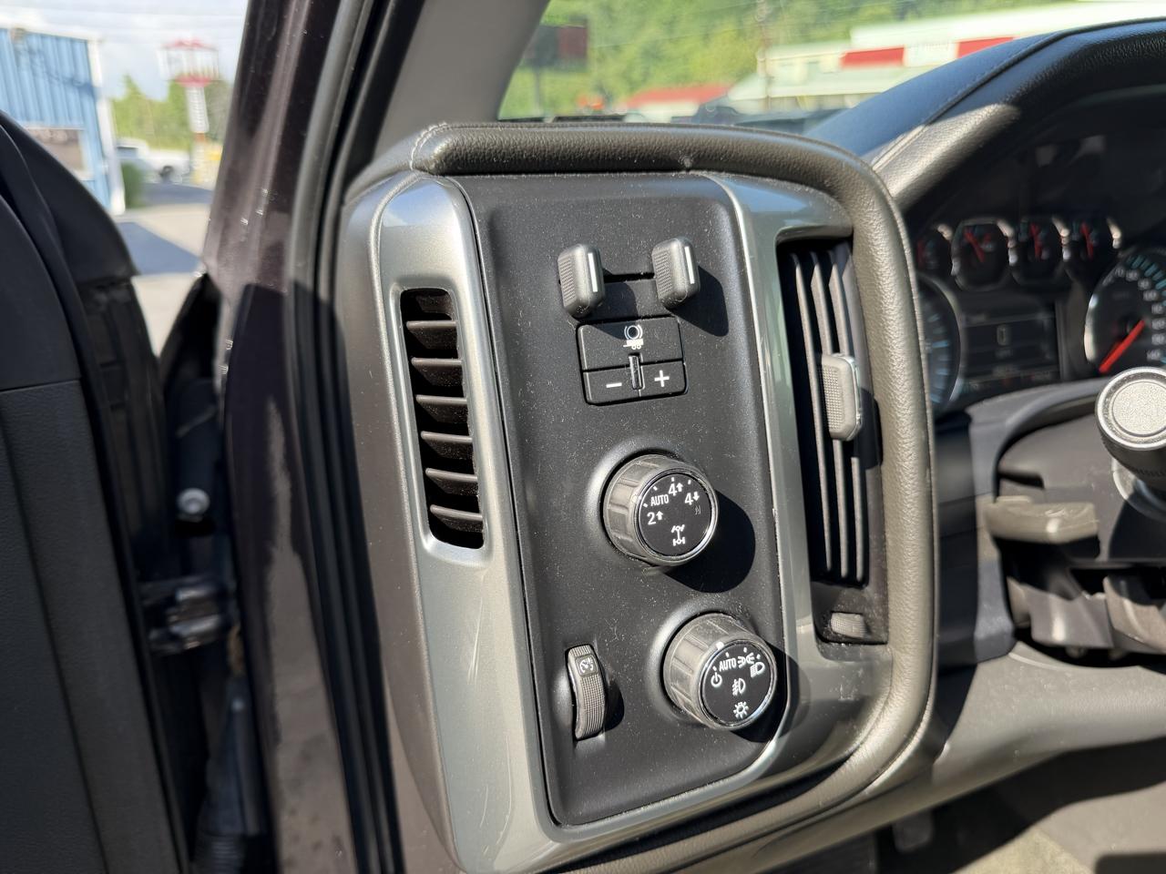 Chevrolet Silverado 1500 4WD Crew Cab 143.5" LTZ w/2LZ 2016