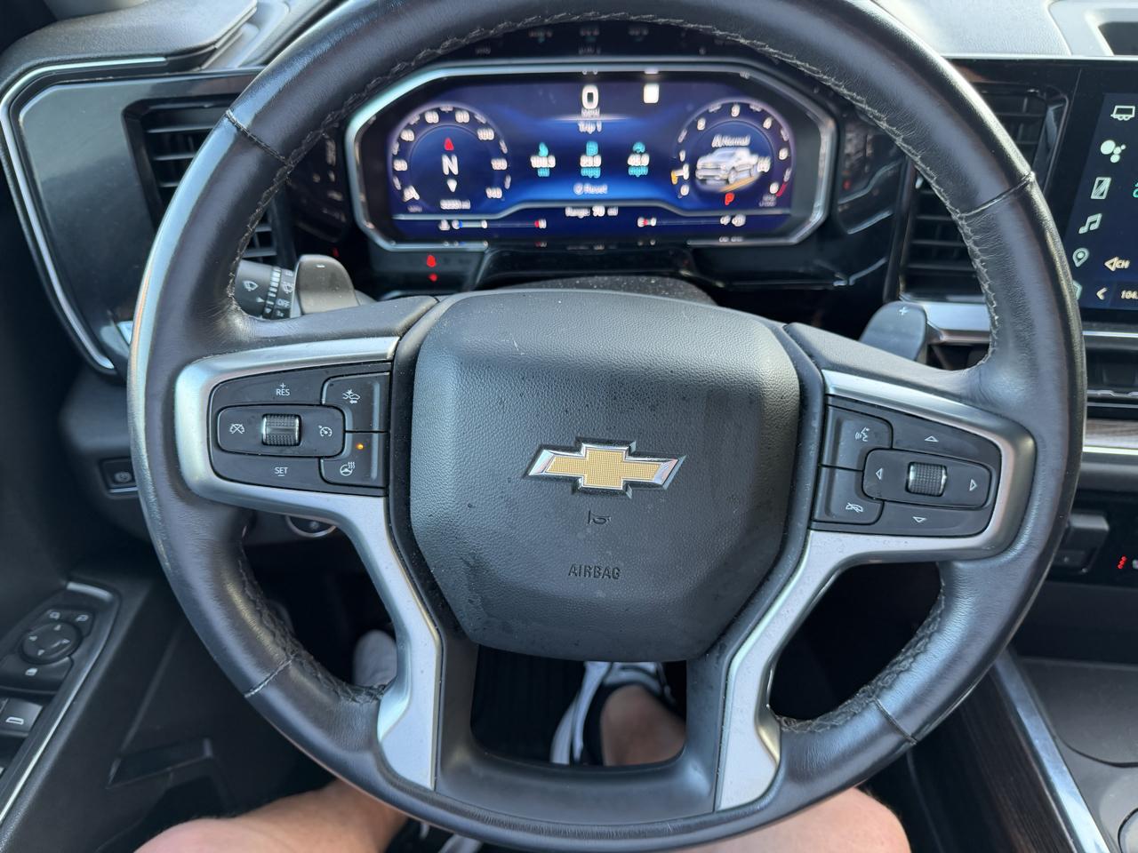 Chevrolet Silverado 1500 4WD Crew Cab 147" LT w/1LT 2023