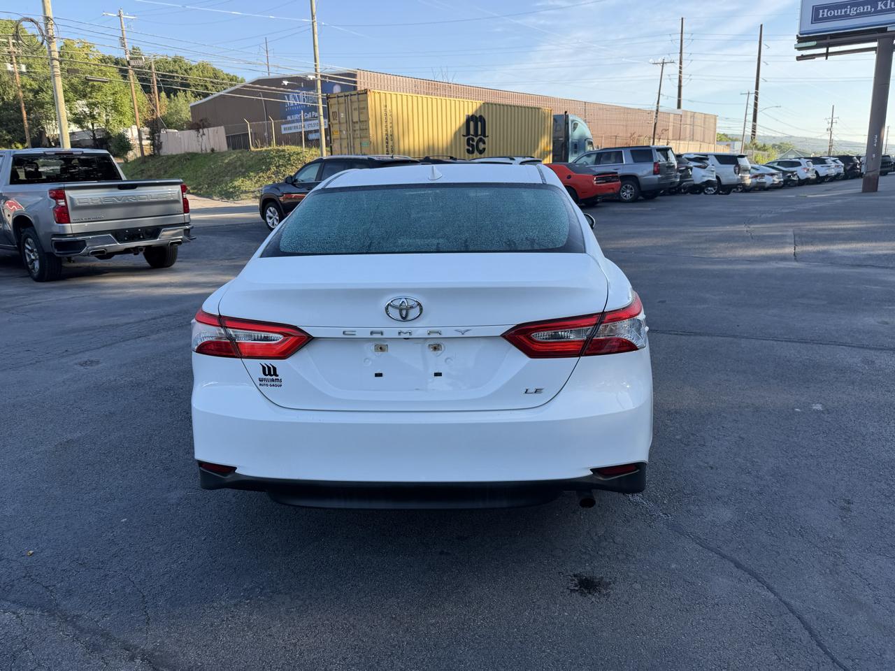 Toyota Camry XLE Auto (Natl) 2019