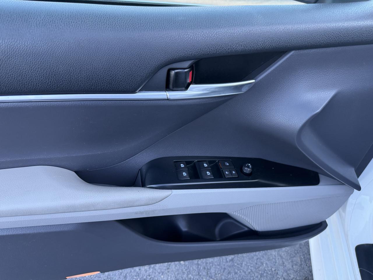 Toyota Camry XLE Auto (Natl) 2019