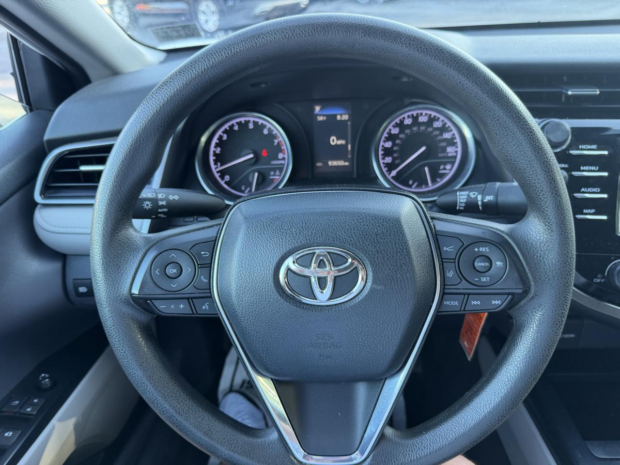 Toyota Camry XLE Auto (Natl) 2019