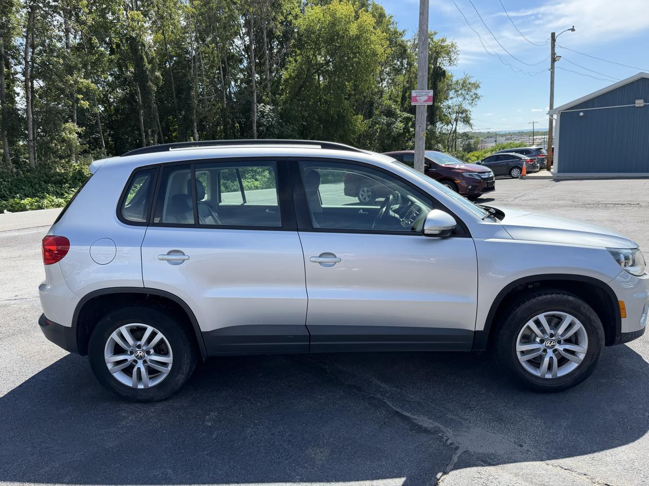 Volkswagen Tiguan 2.0T S 4Motion 2016