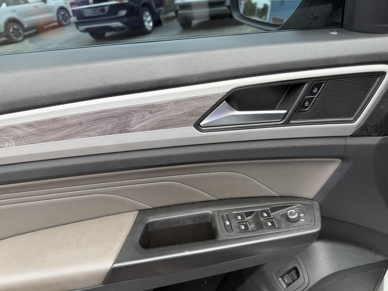 Volkswagen Atlas Cross Sport 3.6L V6 SE w/Technology 4MOTION 2022