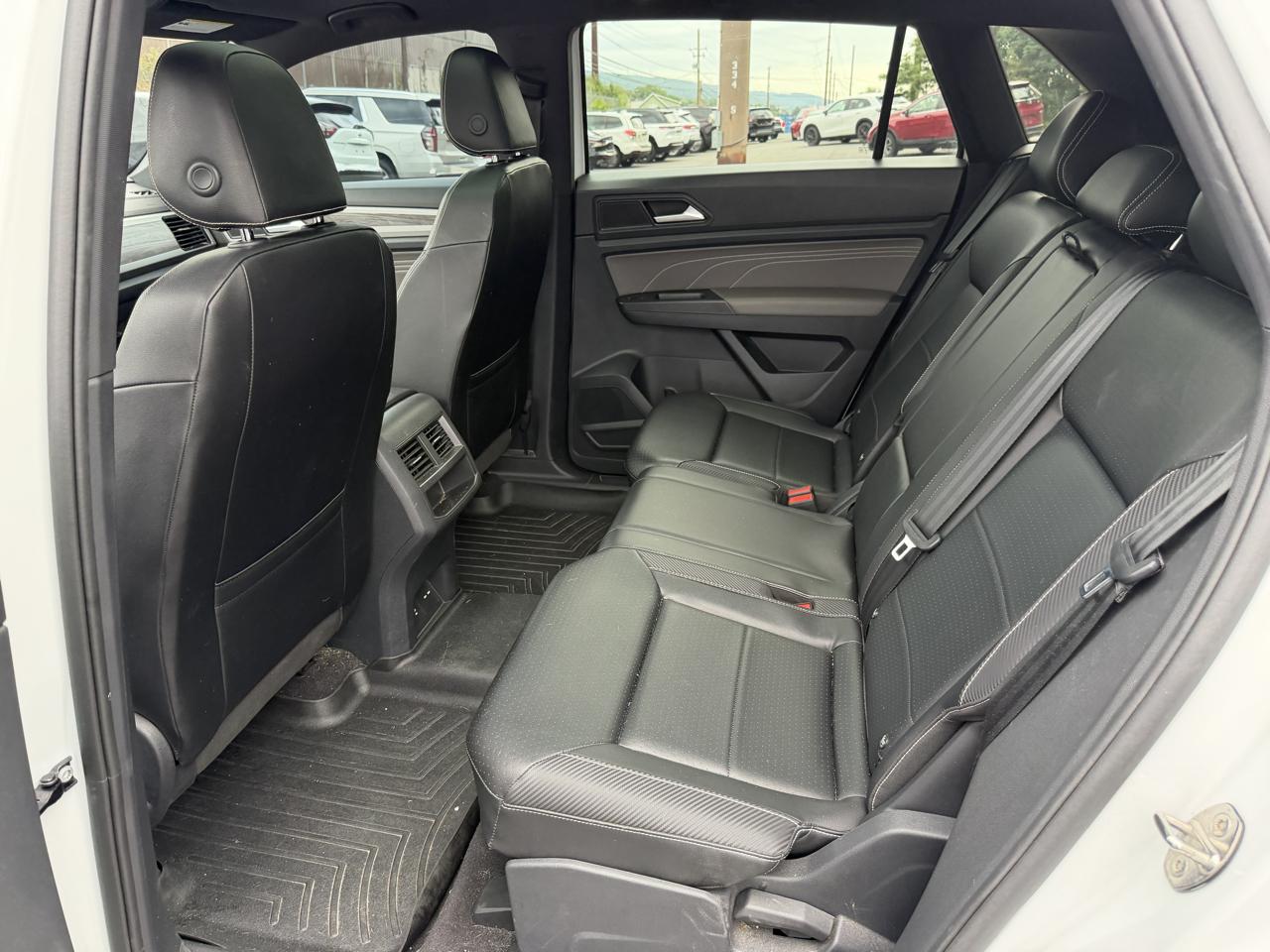 Volkswagen Atlas Cross Sport 3.6L V6 SE w/Technology 4MOTION 2022