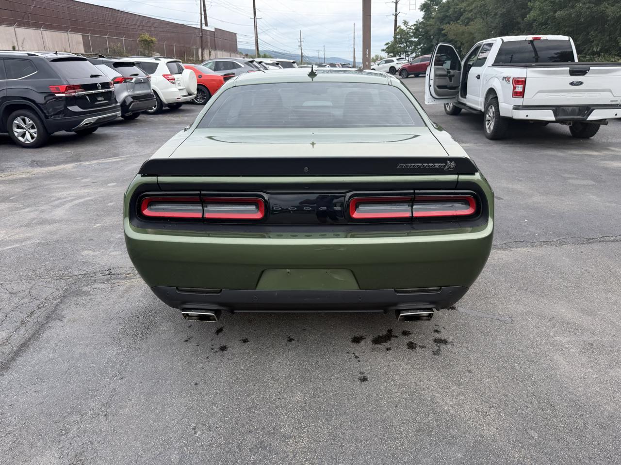 Dodge Challenger R/T Scat Pack Widebody RWD 2023